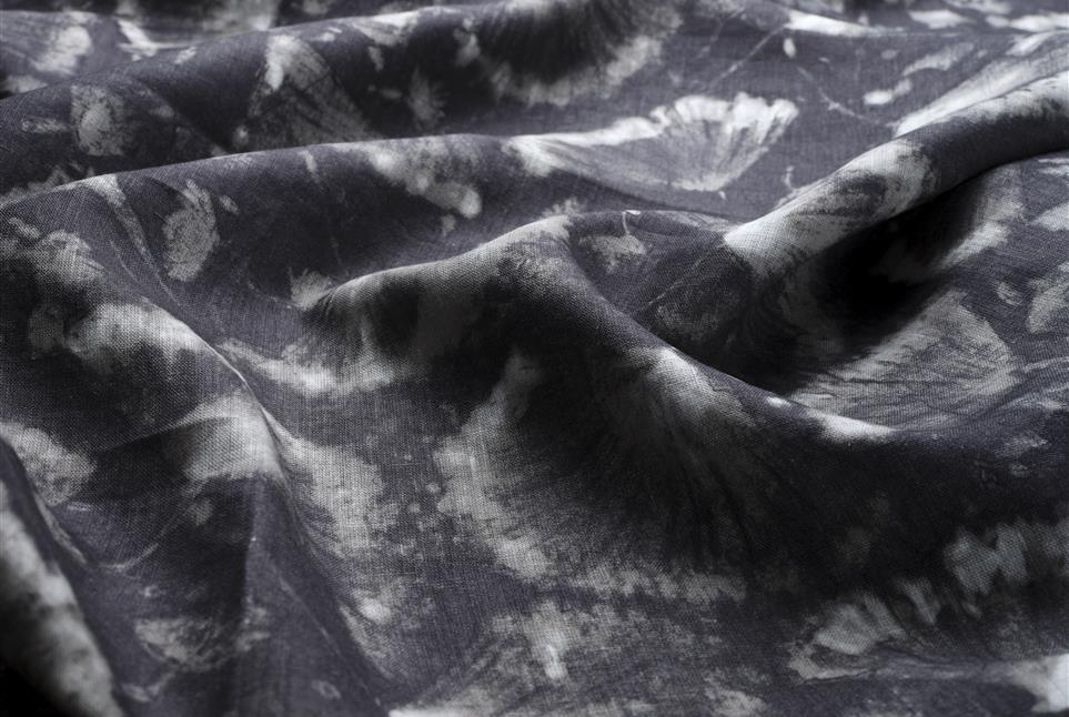 Fragile 089