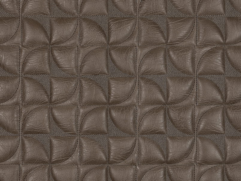 Ritzy Flair 040