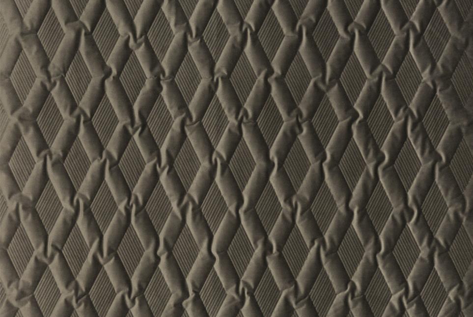 Luca Rhomb 040